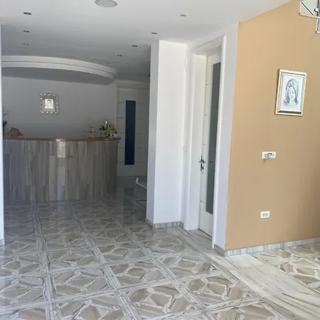 Bed & Breakfast Flowers 3*