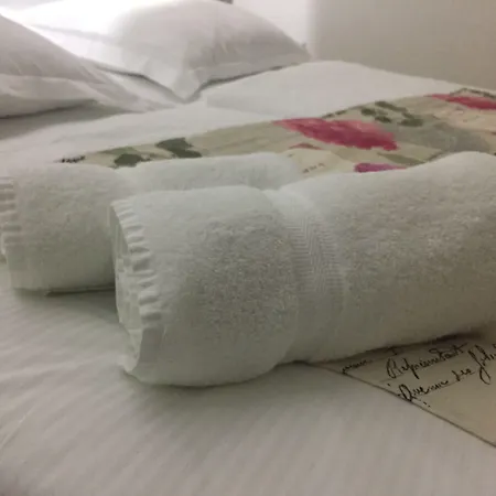 Flowers Bed & Breakfast 3*