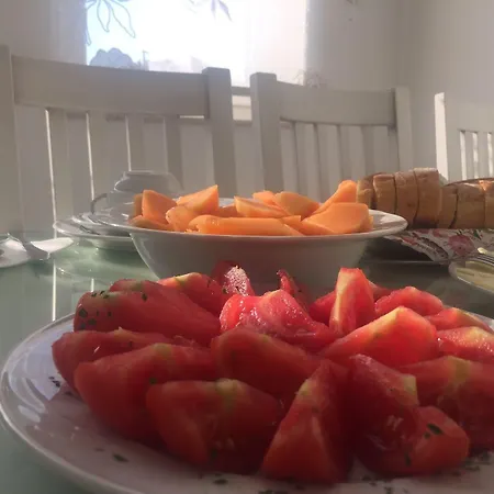 Bed & Breakfast Flowers