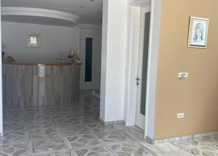 Bed & Breakfast Flowers 3*