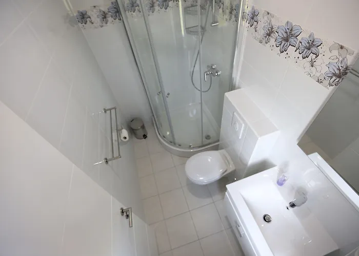 Bed & Breakfast Flowers