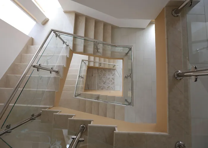 Bed & Breakfast Flowers