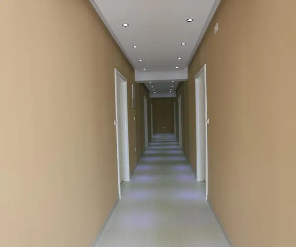 Bed & Breakfast Flowers 3*