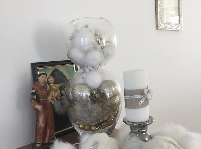 Flowers Bed & Breakfast