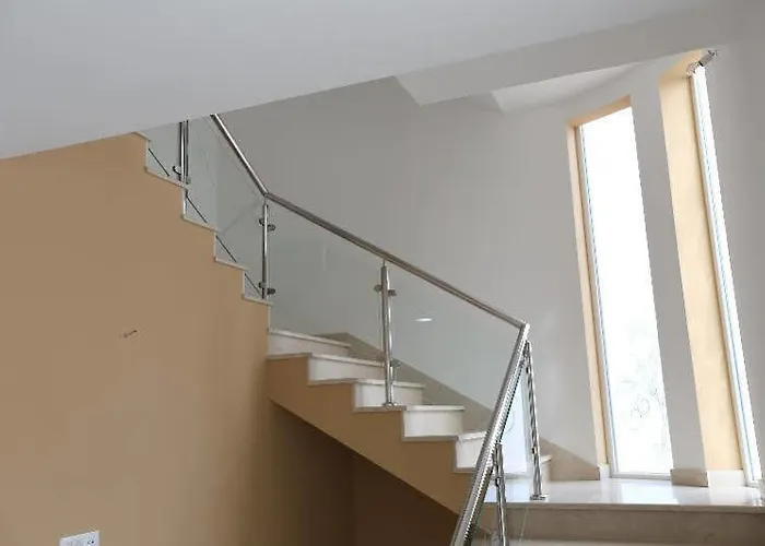 Flowers Bed & Breakfast 3*